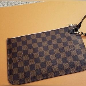 COPY - Authentic Louie Vuitton clutch
